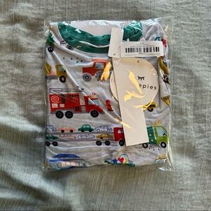 Little Sleepies NWT 2 piece long sleeve pajamas